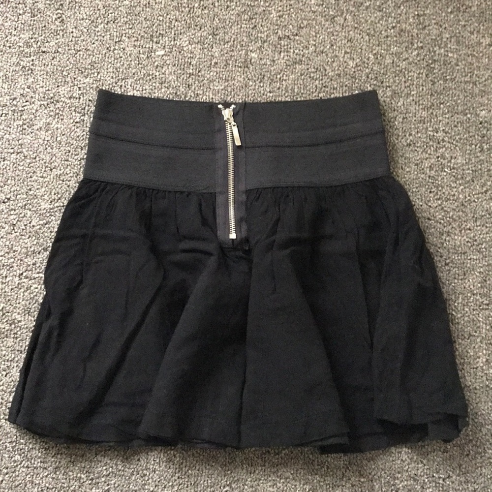 Black skirt 🔴